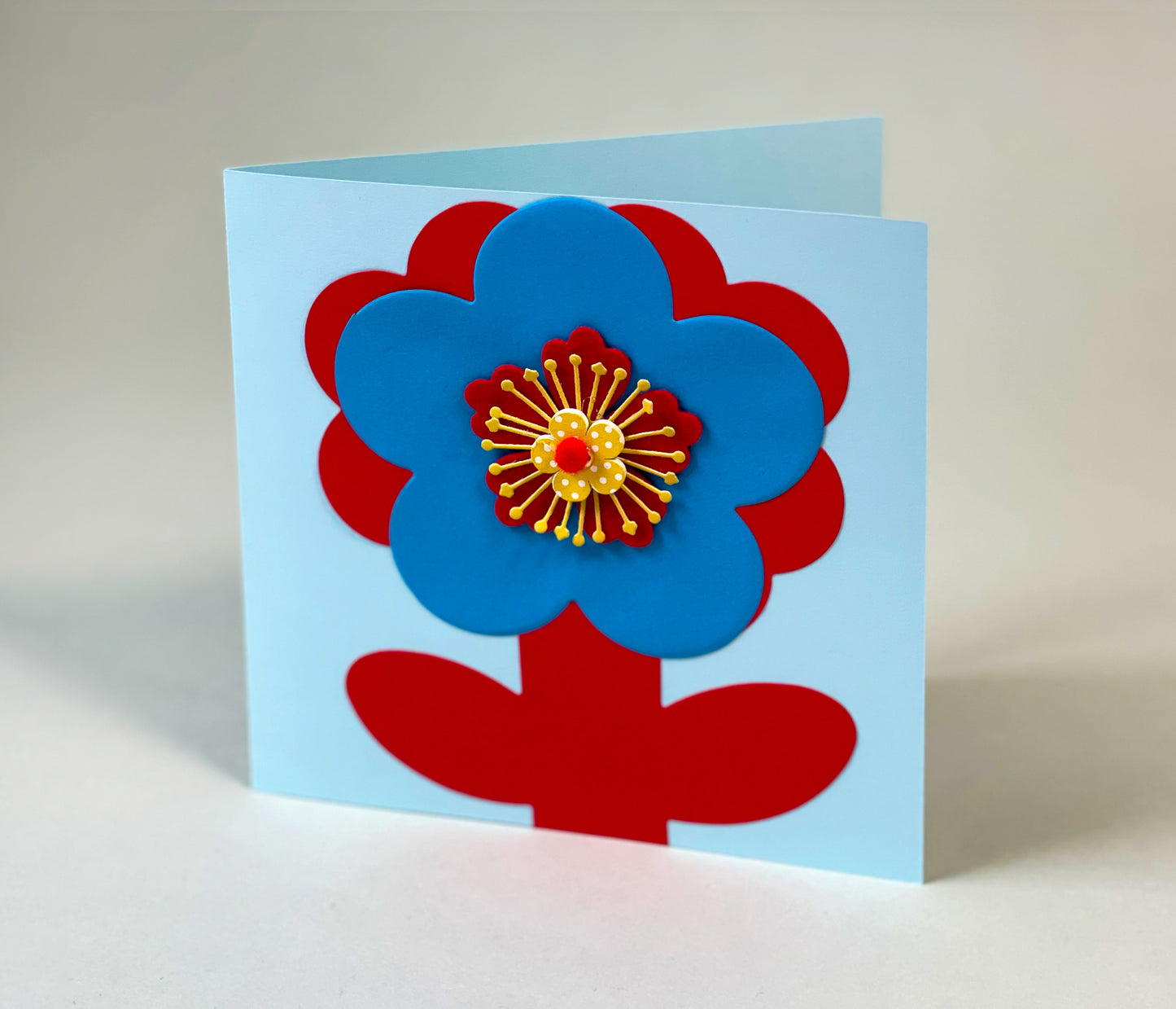 Red & Blue Daisy